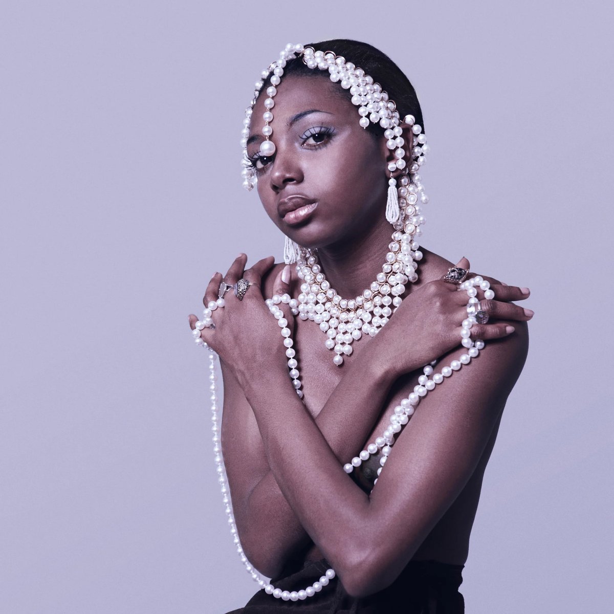 — photos showcasing the “black is beautiful” movement circa late 1950s — early 1970s. 👩🏾✨🫶🏾

📸 by: kwame brathwaite