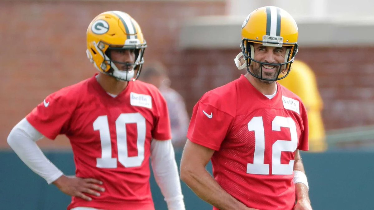 PCK3RS's tweet photo. Packers vs Steelers 
Student vs Teacher
Jordan Love vs Aaron Rodgers 

ABSOLUTE CINEMA 🍿 https://t.co/f6tAJSeJAn