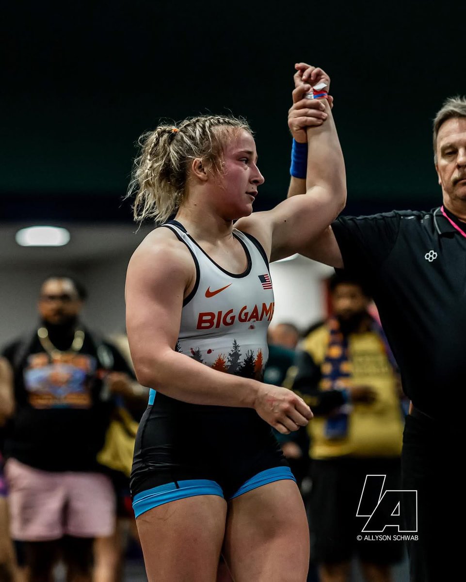 Another feather in her cap with a 3rd place finish for Eve Skrocki at Super 32!