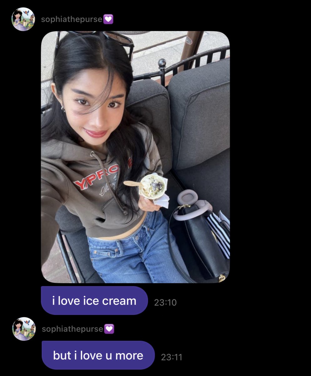 sophiadokatseye's tweet image. i hope she never stops messaging us like that