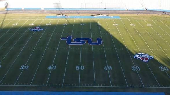 After a great conversation with <a href="/reggiebarlow/">Reggie Barlow</a> I am blessed to receive a D1 offer from Tennessee State University
🙏#AGTG #TSU <a href="/TSUTigersFB/">Tennessee State Football</a> <a href="/LccpFootball/">Lake Charles College Prep Football</a>