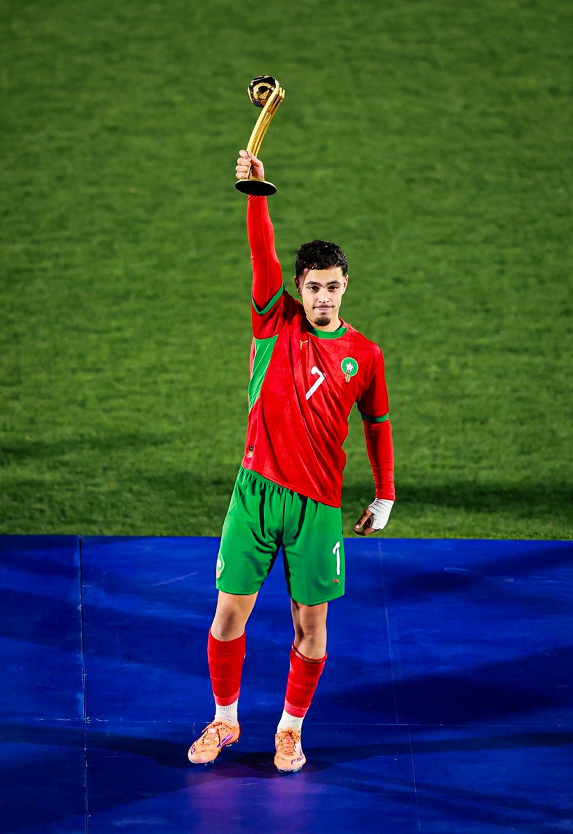 A golden chapter for Othmane Maamma 🏆 — now standing among the greats: Messi, Maradona, Agüero, and Pogba. What a legacy! 👑🇲🇦