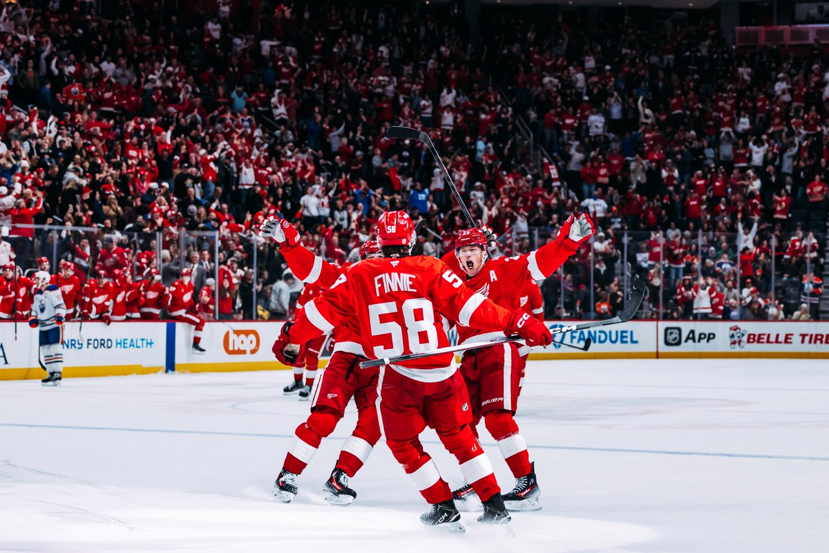 GOOD NIGHT, HOCKEYTOWWWWWN. ♥️