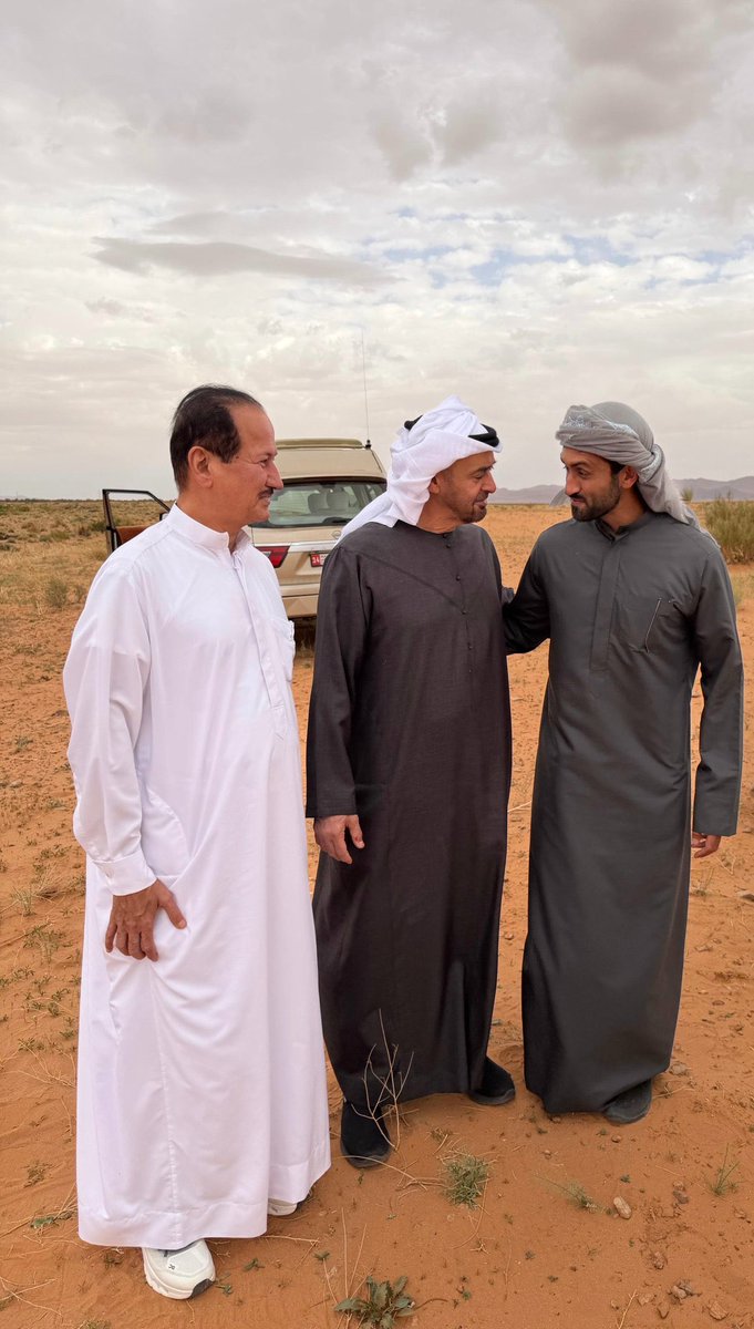 - "شوفتك تبهج الخاطر .. وضحكتك تسعد وطن".. مقناص #محمد_بن_زايد"حفظه الله"

#محمد_بن_زايد_عزنا_وفخرنا
#hhmbz1 🇦🇪