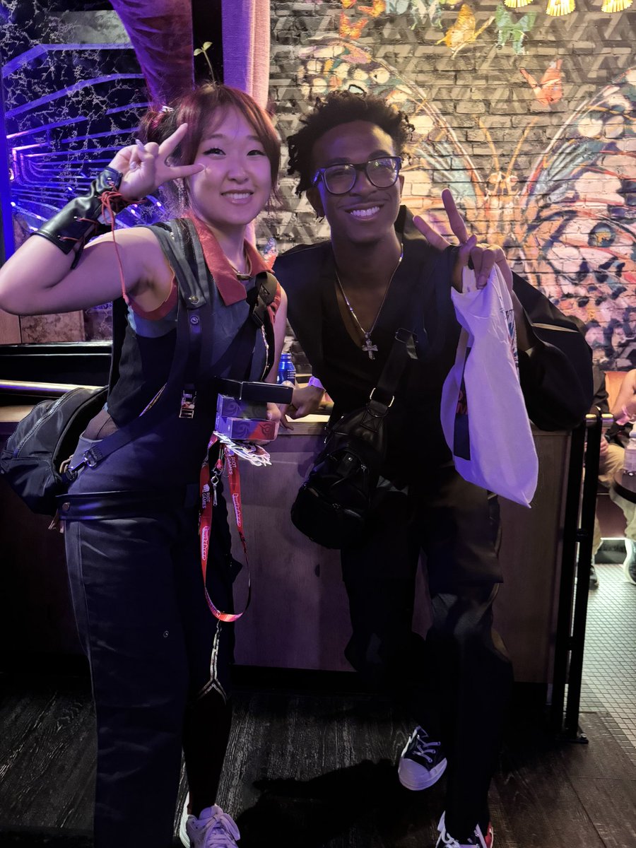 Ph3nomOfficial's tweet image. Dropping All The Flicks Of People I Met At The Con 💜
