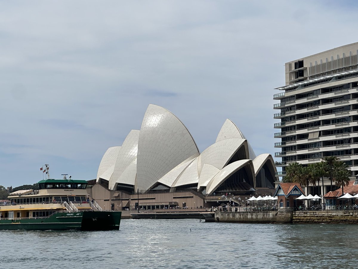 オーストラリア🇦🇺シドニーにて🐨
有名な建物が見えて感動なう