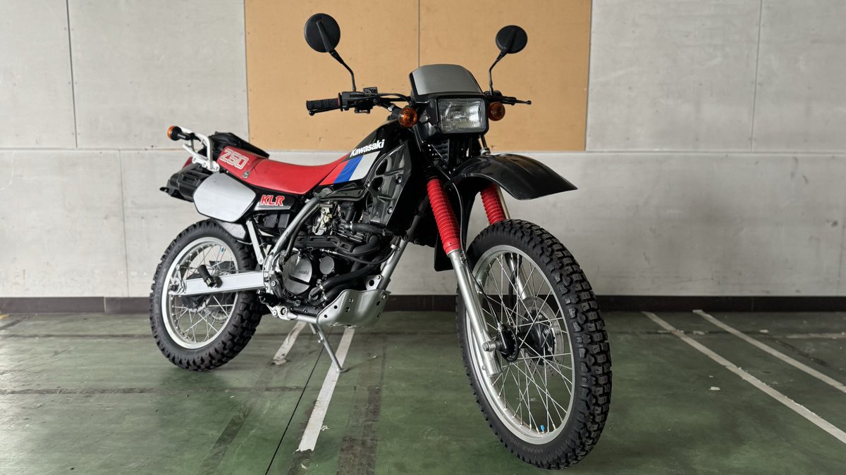 カワサキ KL250R 闘う4スト、KLXのご先祖様と言えるモデル。 トレール