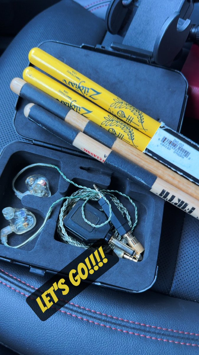 Aldbf's tweet image. Let’s go!!! #drummer @UltimateEarsPro #tour #music @ZildjianCompany @vicfirth