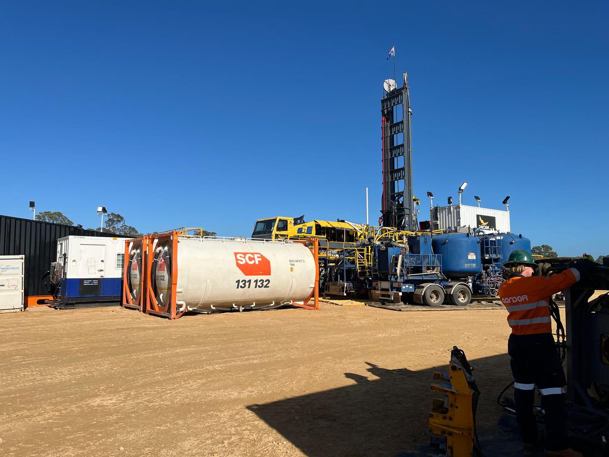 redskyenergy's tweet photo. Drilling preparations well advanced at Killanoola (PRL-13).

✅ Rig and equipment mobilised
✅ DEM inspection completed
✅ Water monitoring approved
✅ Drilling program finalised

https://t.co/q3FGrgaJ29

Next step: DEM approval before KN2 drilling (~9 days).

#ASX $ROG #Oil #Energy #SouthAustralia