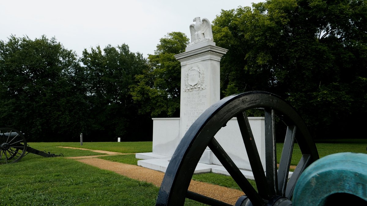 Last week, we were looking at General Nathan Bedford Forrest's greatest victory at Brice's Crossroads on History Traveler. This week, we're shifting to the battle that followed it where Union forces reengaged him and General Stephen D. Lee at a lesser known battle in Tupelo,