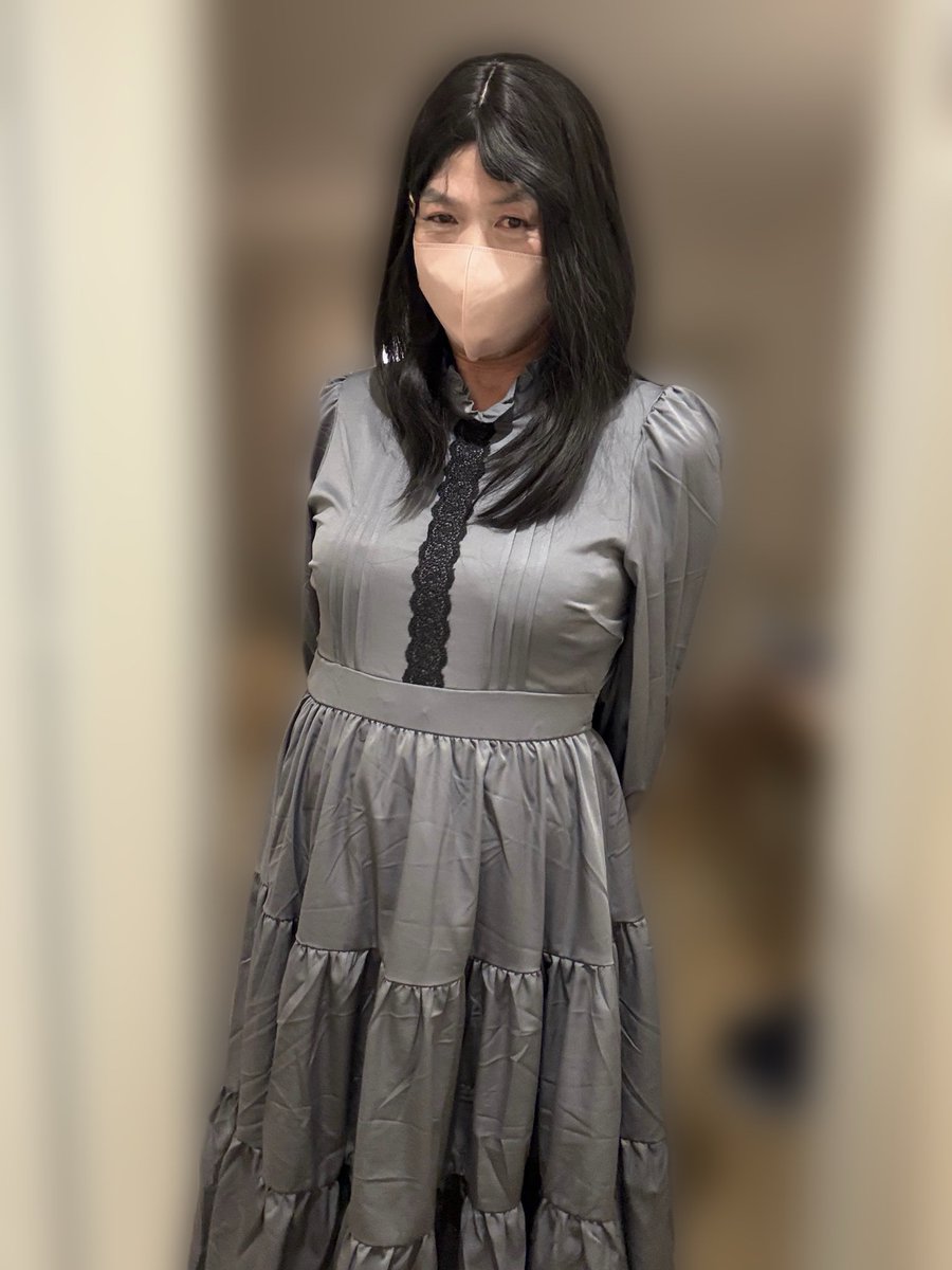 おはようございます〜

朝の通勤電車🚃
いつもと変わらない朝☀️
冷房が扇風機に変わり、
羽織ものや上着を着る方々🥰

季節の変わり目🍂🍂
読書、食欲、スポーツ、芸術、
and女装😝😝
短いかもしれない秋🍂を
楽しみましょう😊
今週もよろしくお願いします💕