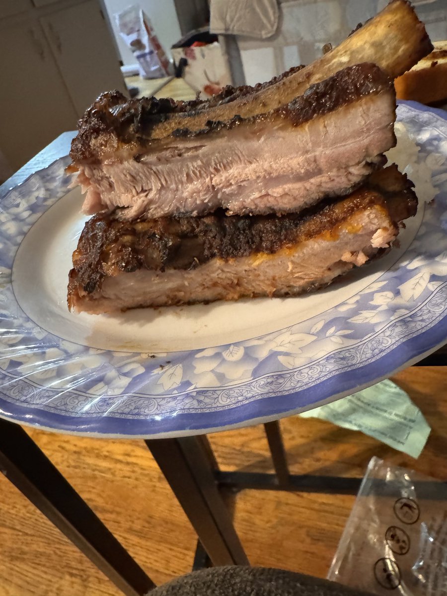 Outegrals's tweet photo. First time making oven ribs. Finished off with a honey char siu glaze https://t.co/iEU9u7D1zq