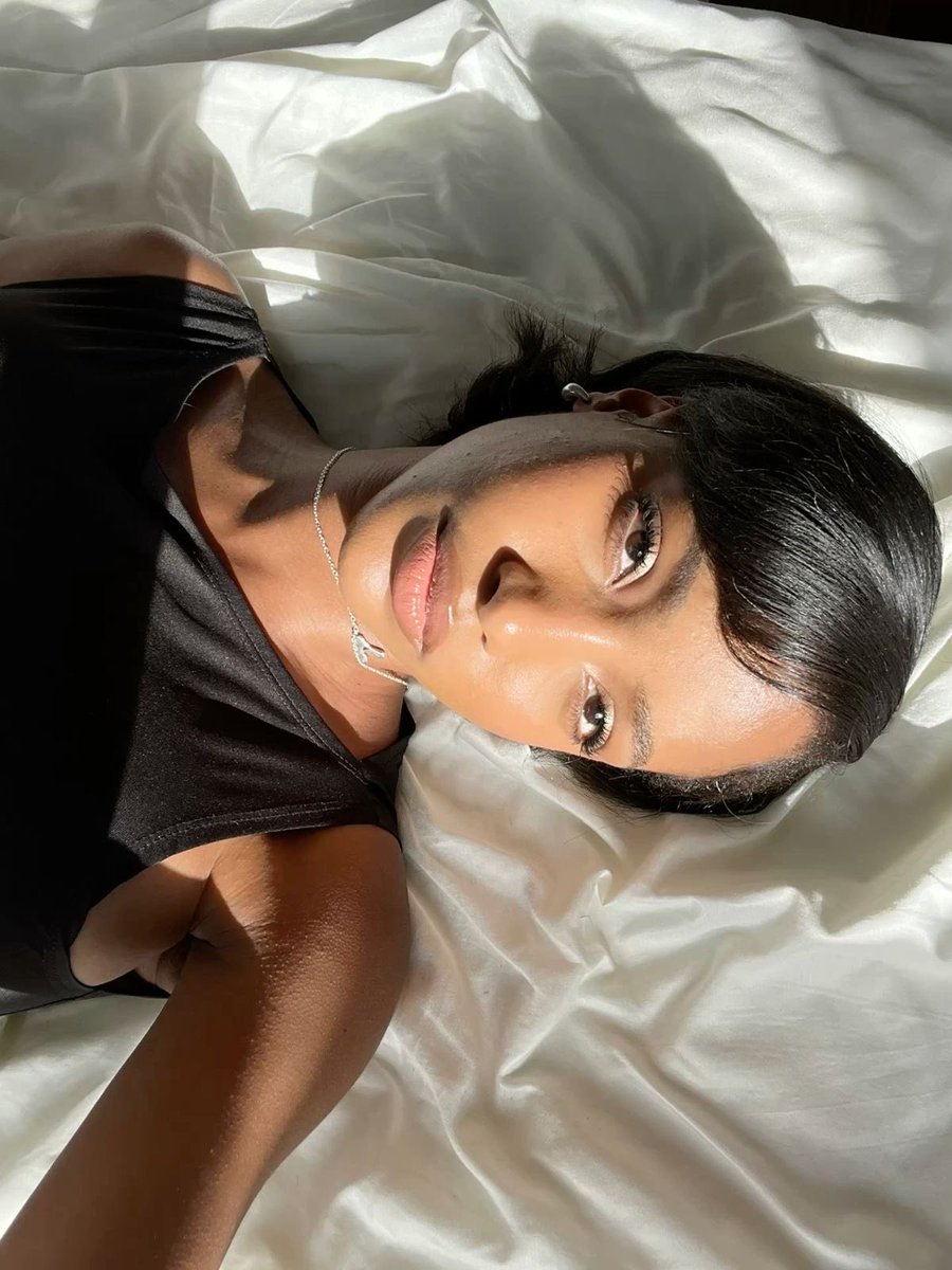 divinefem1n3's tweet image. Cresce cabelo🕯️