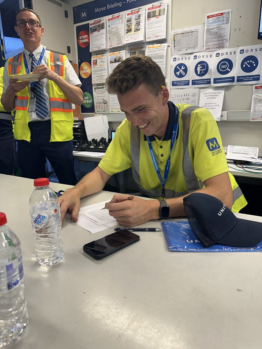 BaldeviaEilis's tweet image. Our #TeamBNE celebrating @AusAirports Safety Week with a Safety Pancake Breakfast, week 2 Safety Stand Down briefing, Word Search challenge and Recognition. Thank you for your daily commitment to safety! 
#nosmallrolesinsafety #beingunited #SafetyFirst