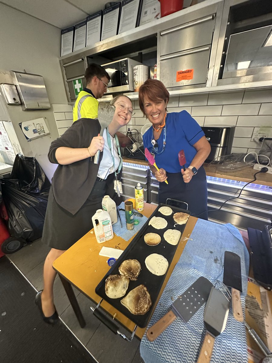 BaldeviaEilis's tweet image. Our #TeamBNE celebrating @AusAirports Safety Week with a Safety Pancake Breakfast, week 2 Safety Stand Down briefing, Word Search challenge and Recognition. Thank you for your daily commitment to safety! 
#nosmallrolesinsafety #beingunited #SafetyFirst