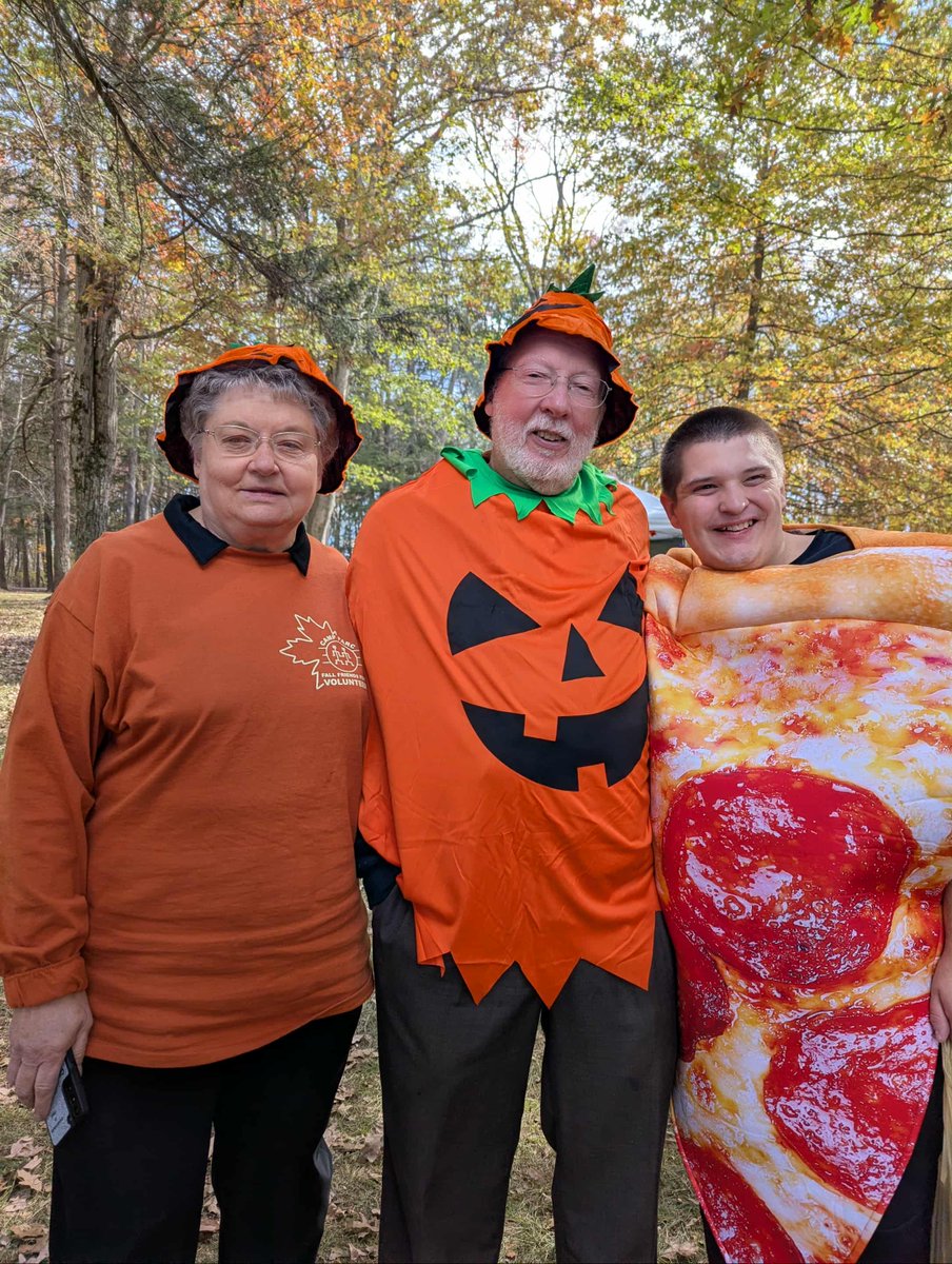 CampPARC's tweet image. What a spooktacular Saturday! 👻🎃 Camp PARC had a camp-tastic time at the Trick or Treat event presented by Croyle-Nielsen. We visited with over 120 friends, old and new! 💚💛 Huge thanks to Croyle-Nielsen for hosting such a fun, inclusive celebration! #CampPARC #SpooktacularFun