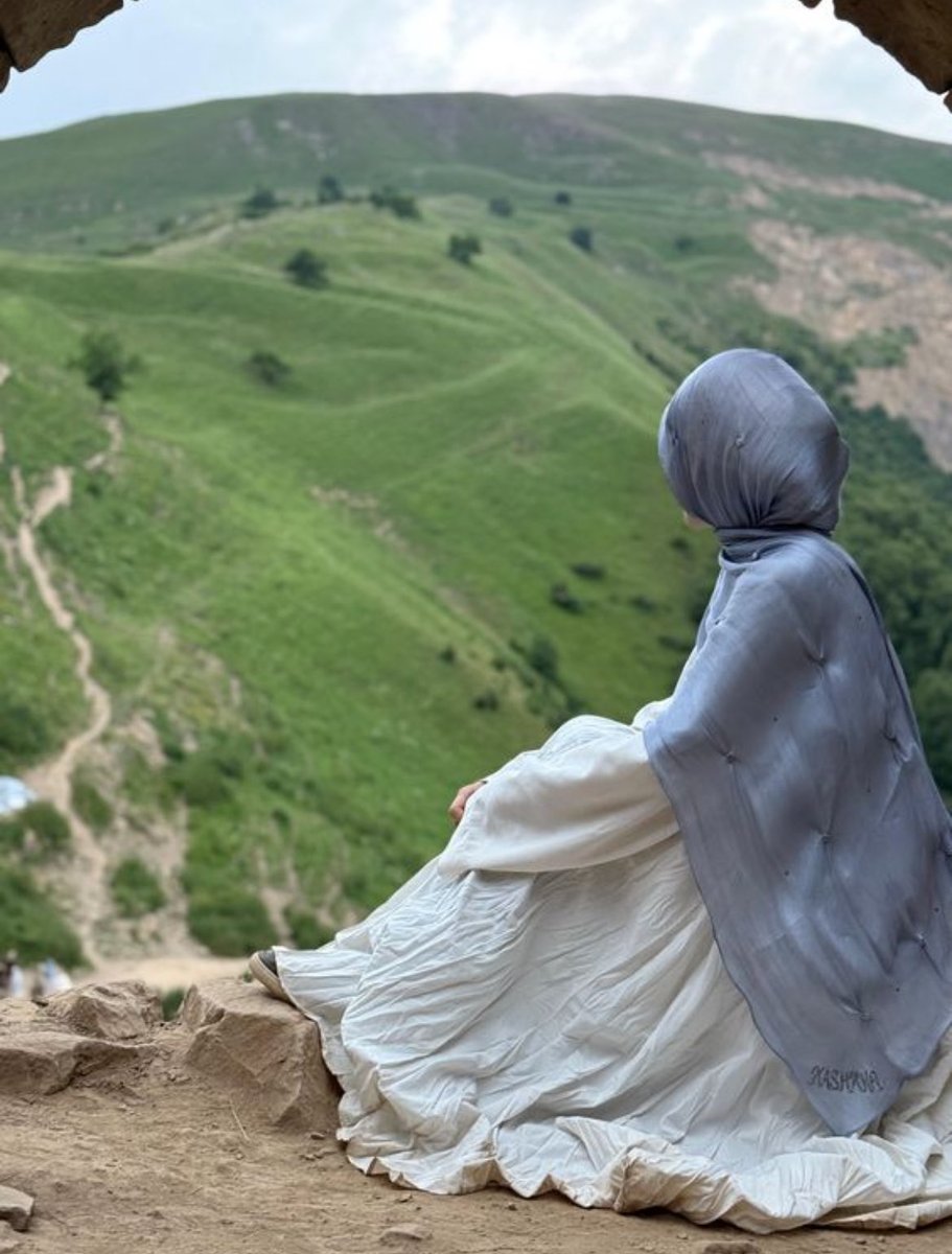 İnsanın doğumundan ölümüne kadar unutamadıkları vardır
Bir yaşadıkları bir de yaşayamadıkları
Sen...yaşayamadıklarımsın🌹