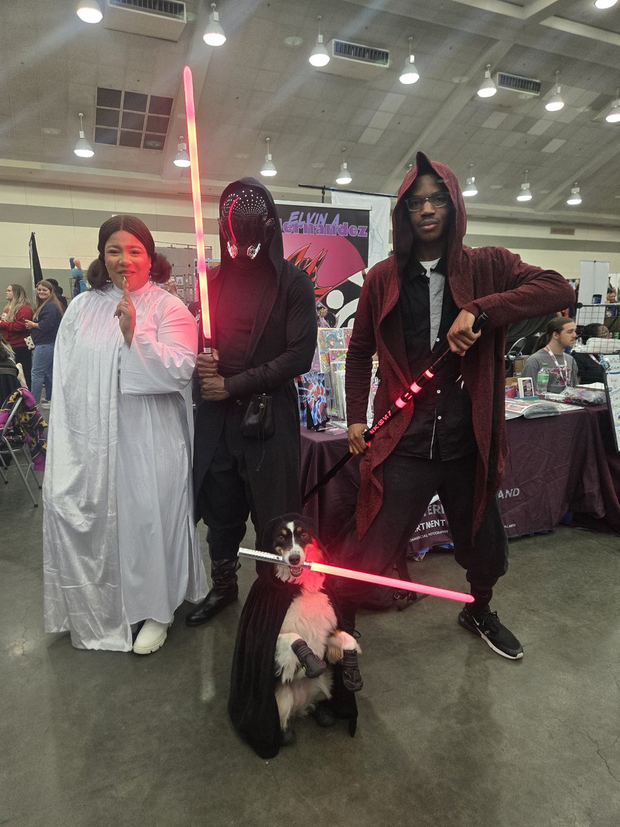heroinitiative's tweet image. That’s a wrap on @BaltimoreComics!

Huge thanks to everyone who visited our booth booth, bought Mystery Comic Bags and swag, and supported comic creators in need.

You made this weekend unforgettable — and every dollar raised makes a real difference.

#BeTheHero #BCC2025