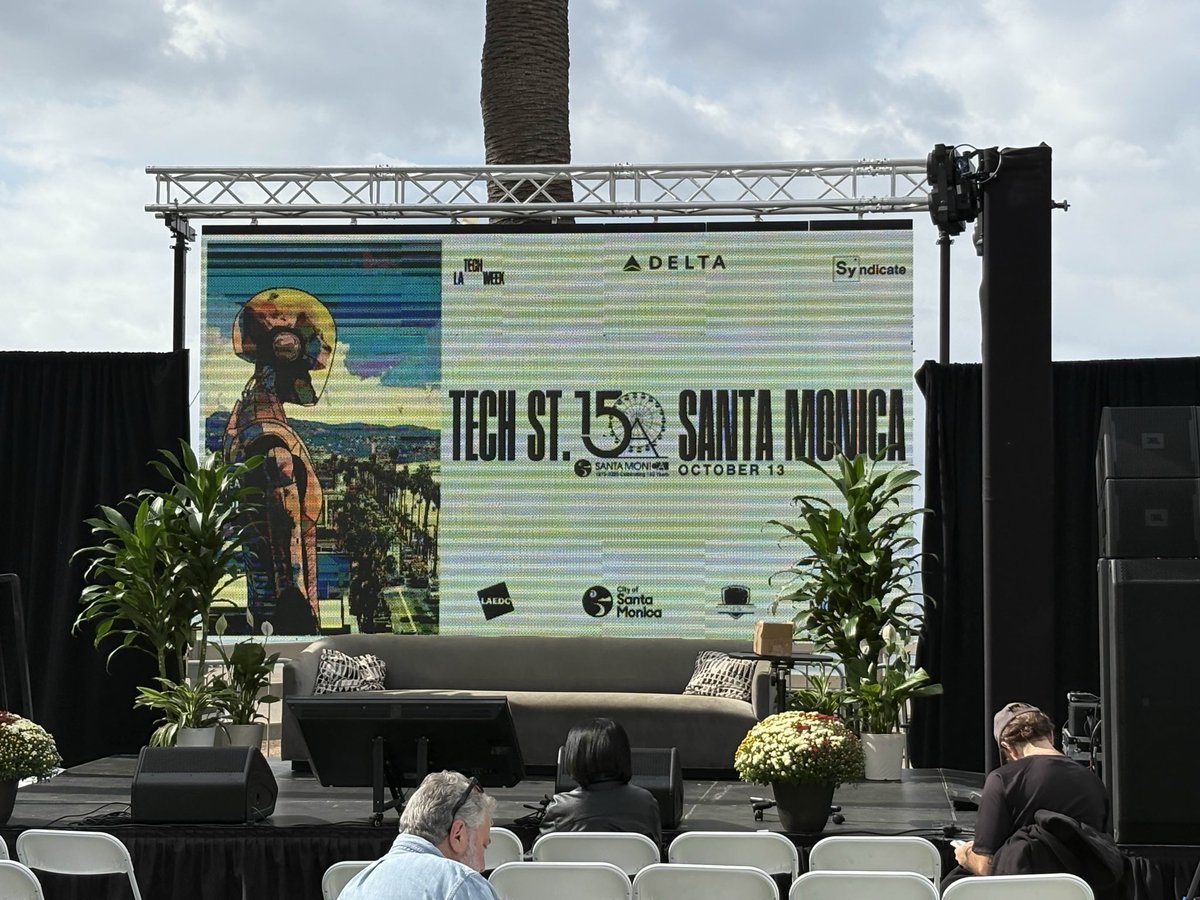 ai_todolist's tweet image. Six weeks ago, we had no product.

Fast forward to #LATechWeek —  @ttokttokttok_ attended 11+ events, shipped new features and even made time to onboard users alongside @unusualhuman_uh 

Talk about building fast ⚡️