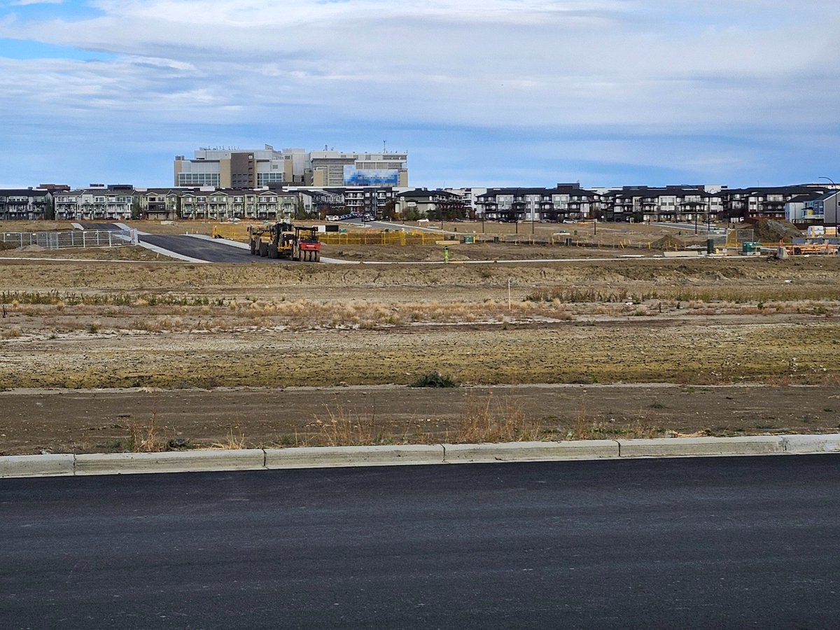 WalkingCalgary's tweet image. More sights from our latest adventure in #Seton.

#Calgary  #yyc