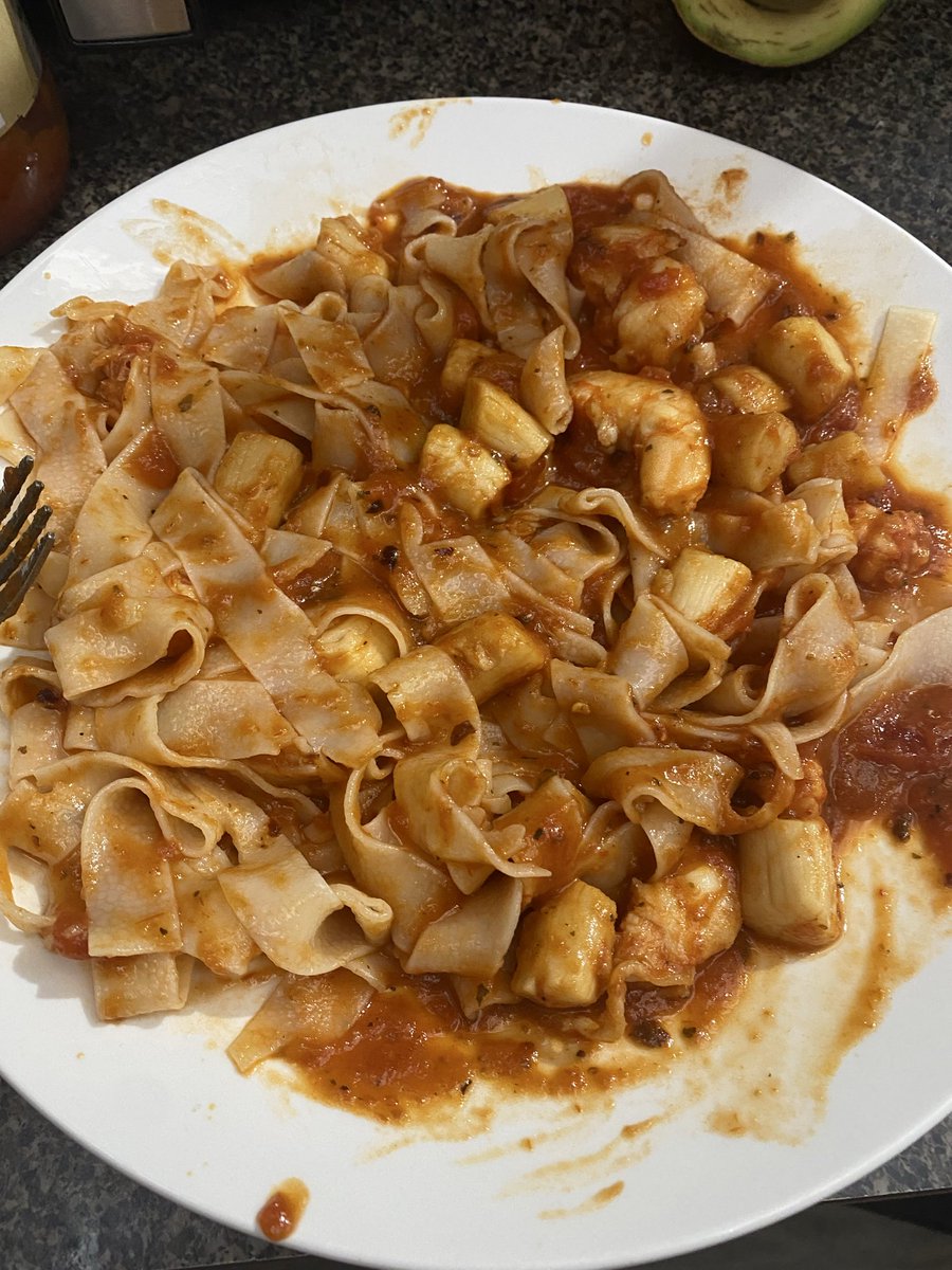 monkeyg50's tweet image. Shrimp and scallops in spicy sauce