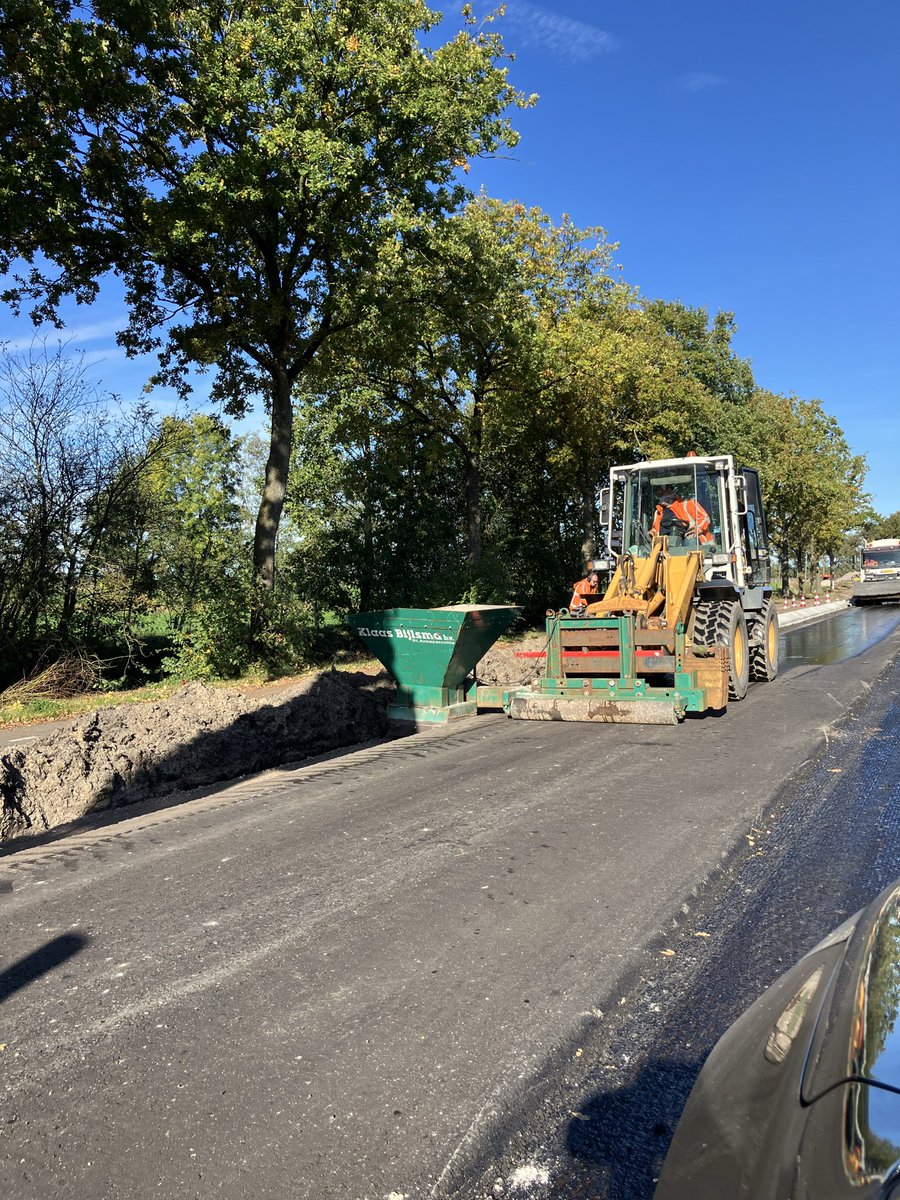 JetzeV's tweet photo. N358 Uterwei. Fase 2. Week 42 en weekend 42/43: Groot onderhoud N358. #BAMinjouwbuurt #ProvinsjeFryslân #ProvincieFryslân https://t.co/K5hddCPYvj
