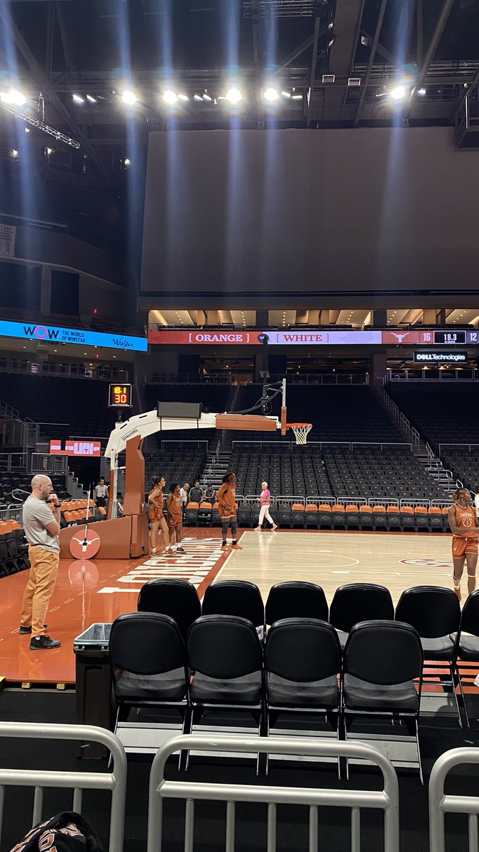 Excited for the Orange and White scrimmage <a href="/TexasWBB/">Texas Women's Basketball</a> 🟠⚪️