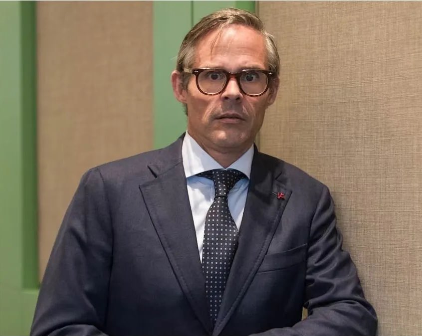 os parafusos sem sucesso (@delamondiola) on Twitter photo 