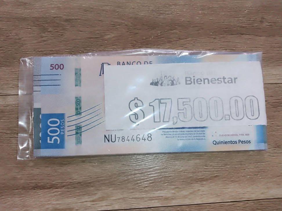 Esto es lo que vale para la 4t una familia de Veracruz que ah perdido todo!! Por negligencia del mismo gobierno!! 
Gaste más yo más ahora que se me enfermo mi Hércules!!
Pero bueno habrá gente  que se quede conforme con esto!!