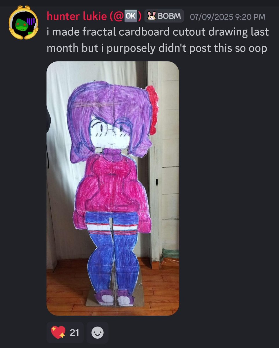 People calling them shit but this isnt even theirs theyre just making fun of someone who actually put time and effort into a cardboard cut out what a fucking asshole