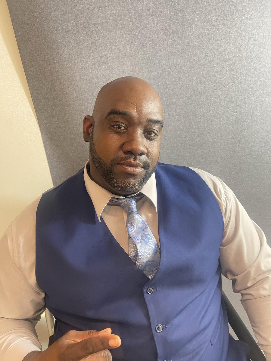 FH28482164's tweet photo. Behind the Scene OnSet Pic 5th Step Tennessee Film Commission My Character was a Business man https://t.co/VfTmm7gwoN