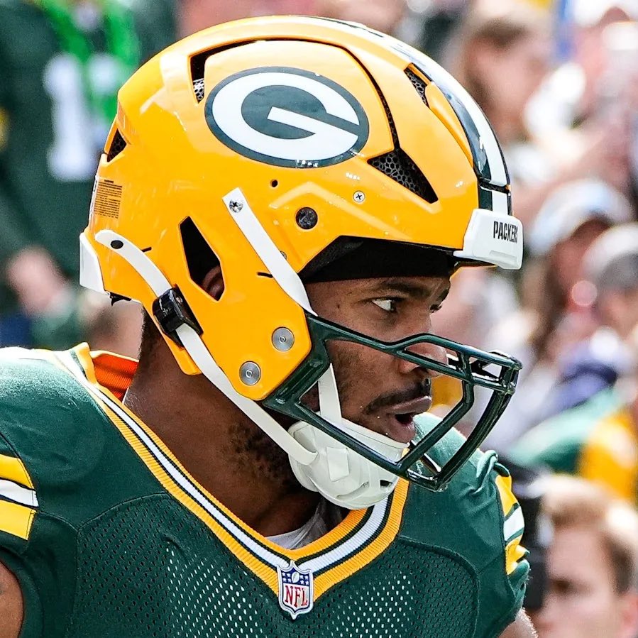 MICAH PARSONS TODAY:

🧀 3 sacks
🧀 5 tackles
🧀 4 TFLs
🧀 5 QB hits

His career high in sacks for a single game. 1 of 1.