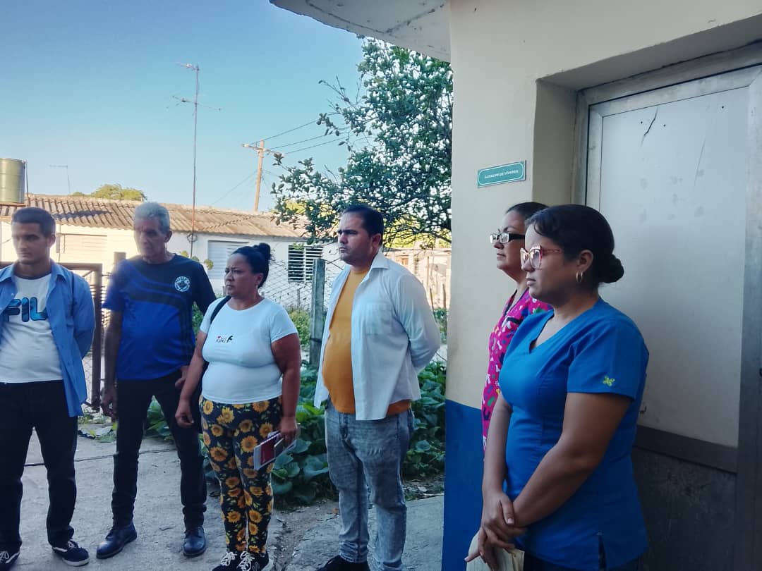 Junto a los compañeros de vectores fortaleciendo las acciones del focal. #JuntosPodemosMás