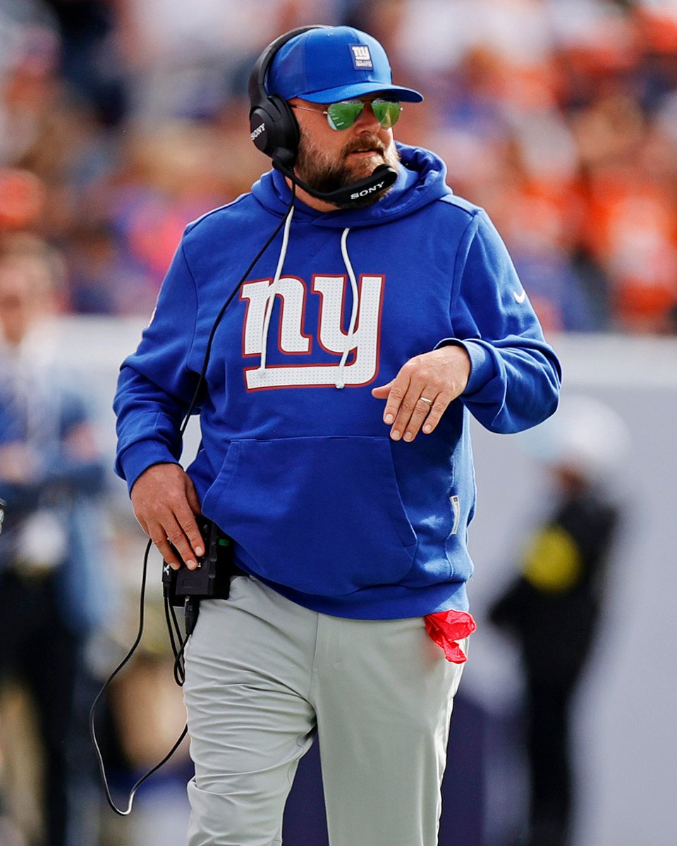 NFL teams had won 1,602 consecutive games when leading by 18+ points with six minutes or less to play in the fourth quarter until the Giants' loss to the Broncos today

(h/t Kevin Harlan/CBS)