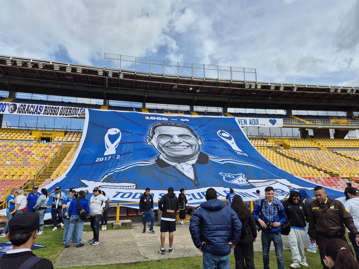 🇨🇴 Siguen los homenajes de la gente de Millonarios para Miguel Ángel Russo