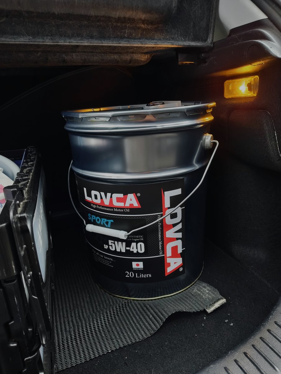 エンジンオイルは6年前の16.7万kmから継続使用してる『LOVCA SPORT 5W-40』＆あたおかレベルで毎回同時交換してるマツダ純正のエンジンオイルフィルター。今回もエンジン&amp;タービンからのオイル滲み、漏れそして目立ったオイル上がり&amp;下がり無し。

社外エンジンオイル異常無しヨシ！