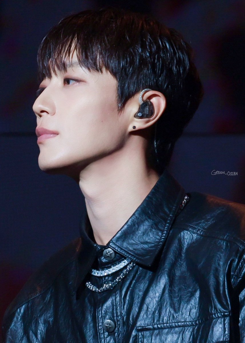 green_ocean1016's tweet photo. 251018 딩고콘서트

아 제발 진짜 죽을게 

#YOONDUJUN #윤두준
#beast #highlight https://t.co/AdgcCj1h9e