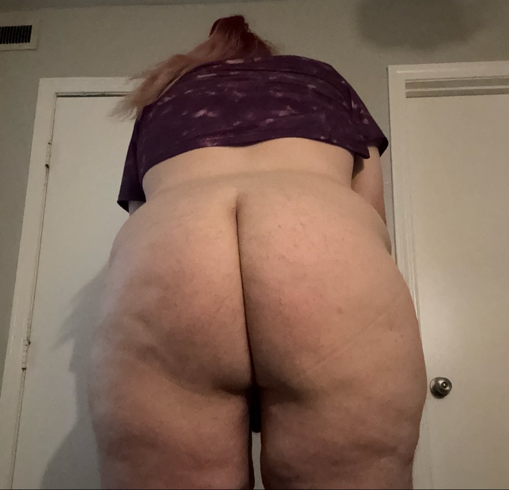 YoumansZac's tweet photo. Need these cheeks clapped any takers https://t.co/X9Kuokbik1