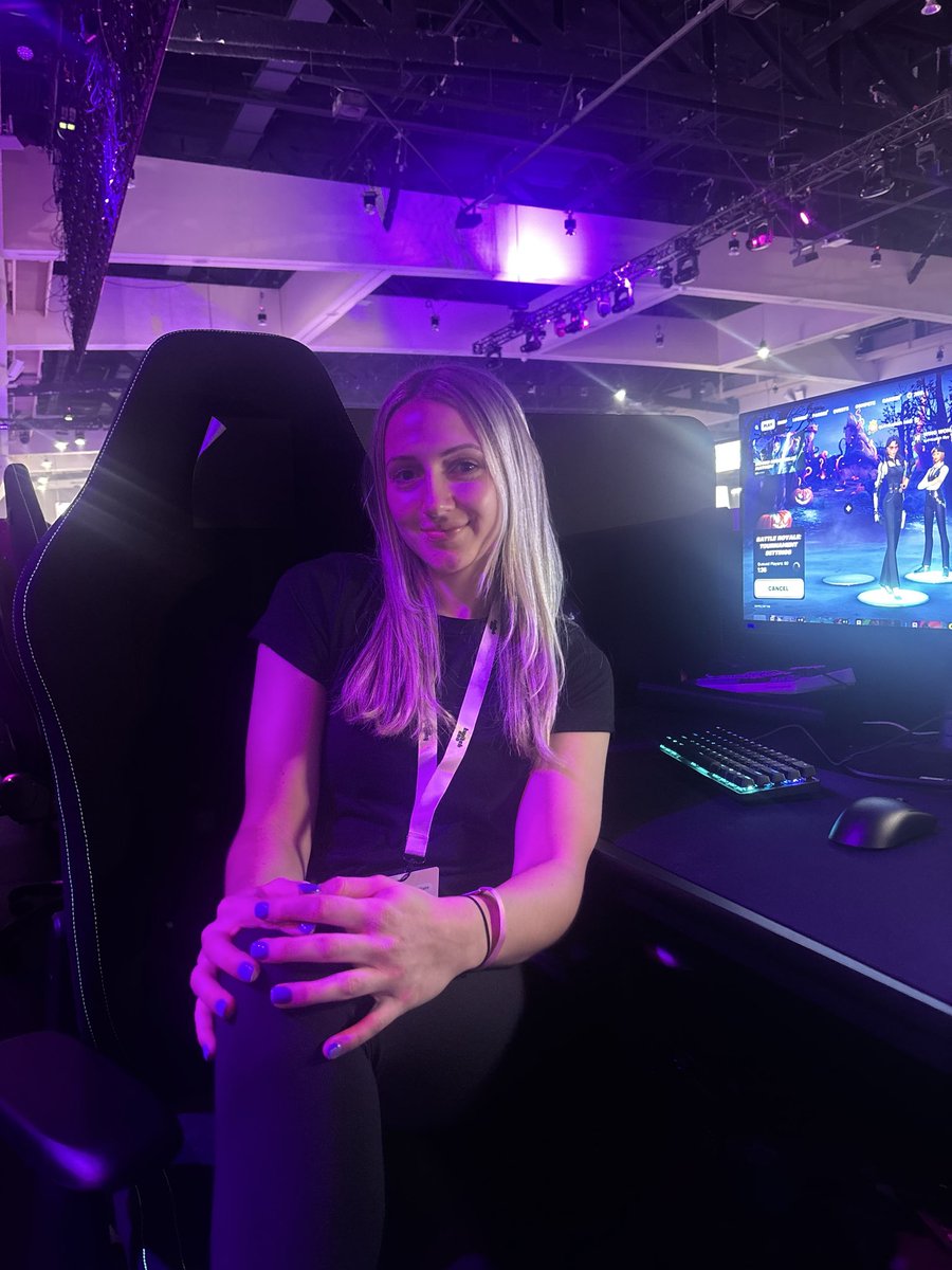 15th in the Milk Cup with my amazing durro <a href="/LilyyBtw/">lily</a> ($1500)

So grateful to have participated in my second LAN. Thank you so much to everyone who organized and set this up for the girls, such an amazing and unreal experience. <a href="/GonnaNeedMilk/">Milk</a> <a href="/RaidiantGG/">Raidiant</a> 💜🥛