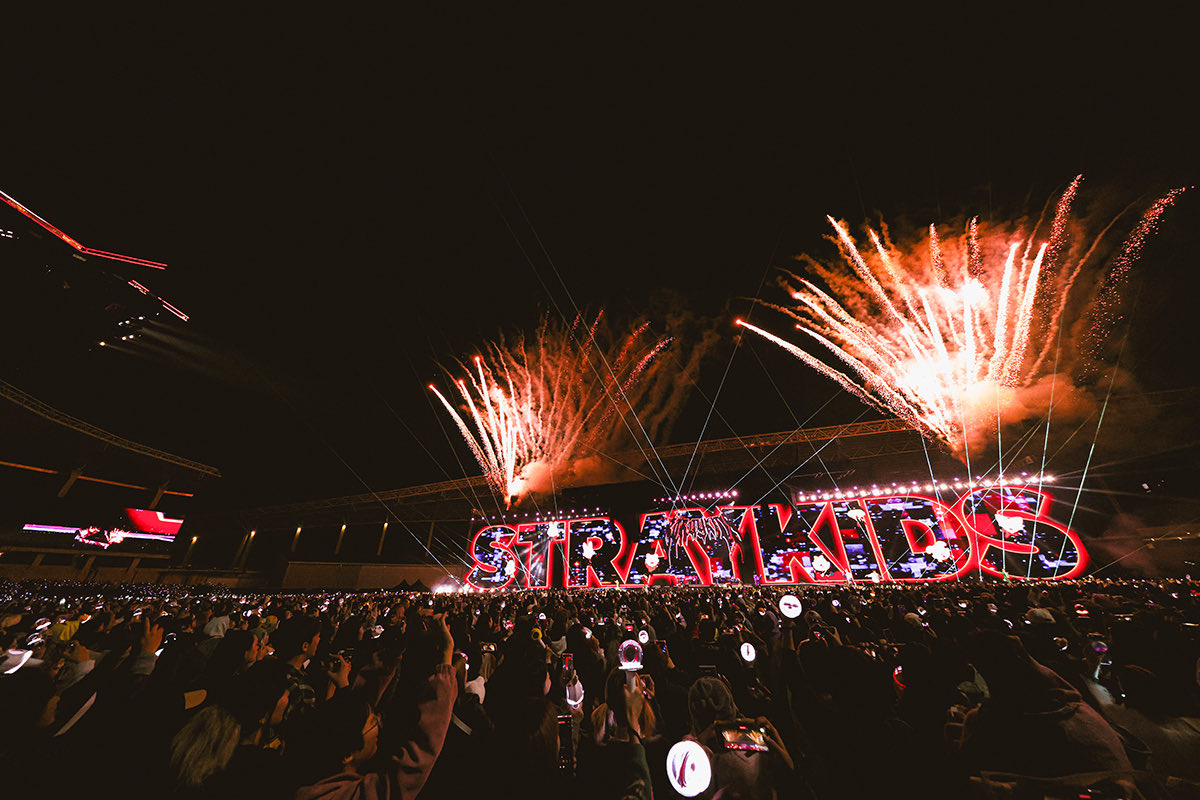SEUNGM1NE's tweet photo. dominate_celebrATE the finale of dominATE world tour 🎉 you guys have worked so hard @Stray_Kids https://t.co/trXKyR5H2Z