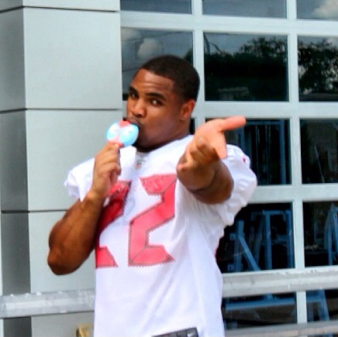 JennaLaineESPN's tweet image. This first pic I snapped of Doug Martin is how I will always remember him. He had a playful spirit. Gerald McCoy had a tradition of treating teammates to a visit from the ice cream truck on the last day of minicamp and Doug was always very happy about this. An honor to cover him.