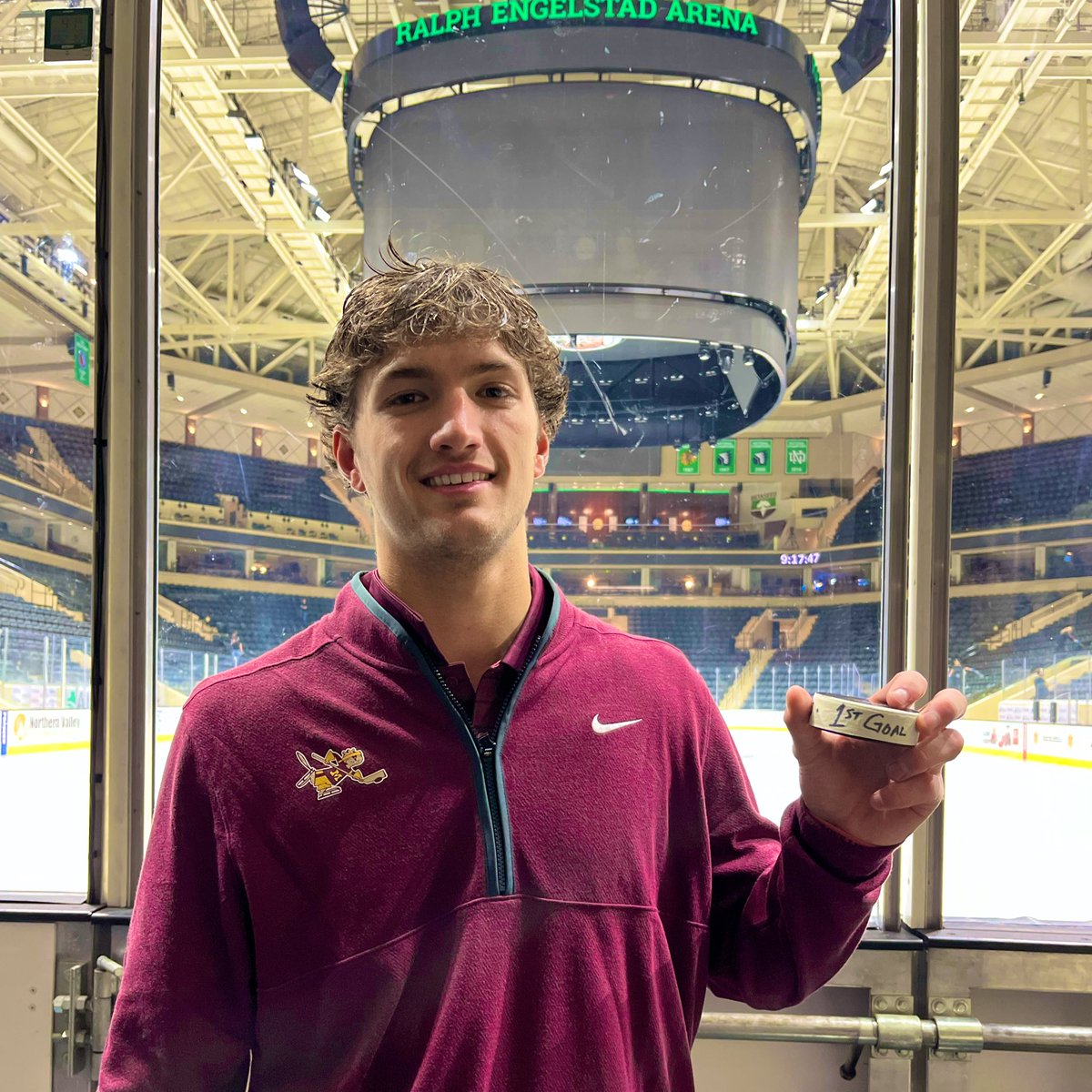 Minnesota Men’s Hockey tweet media