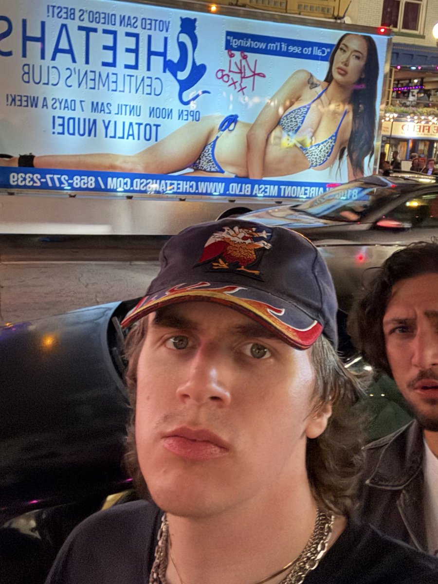 JOHN🧊 tweet media