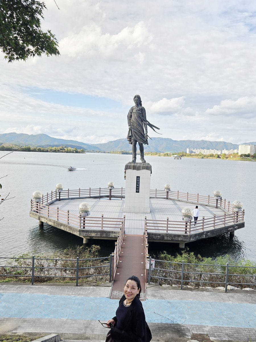 EunnieM's tweet photo. #춘천 #ChoonCheon October, 2025 https://t.co/UZLYAJQ8qz