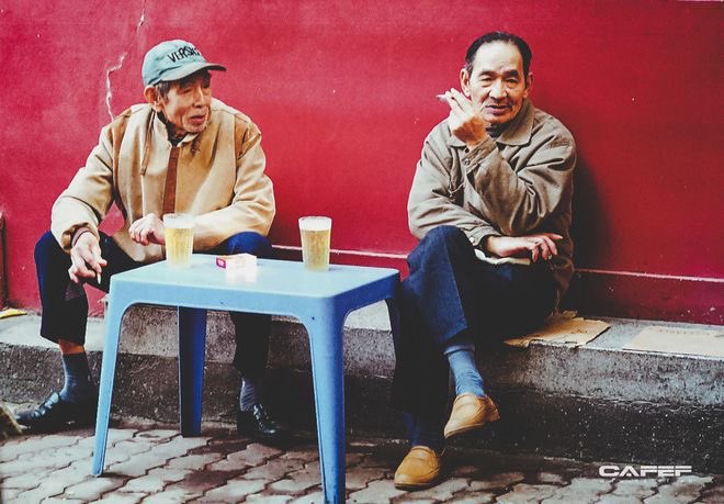 lavitalenta's tweet image. How a loiterer sees the world