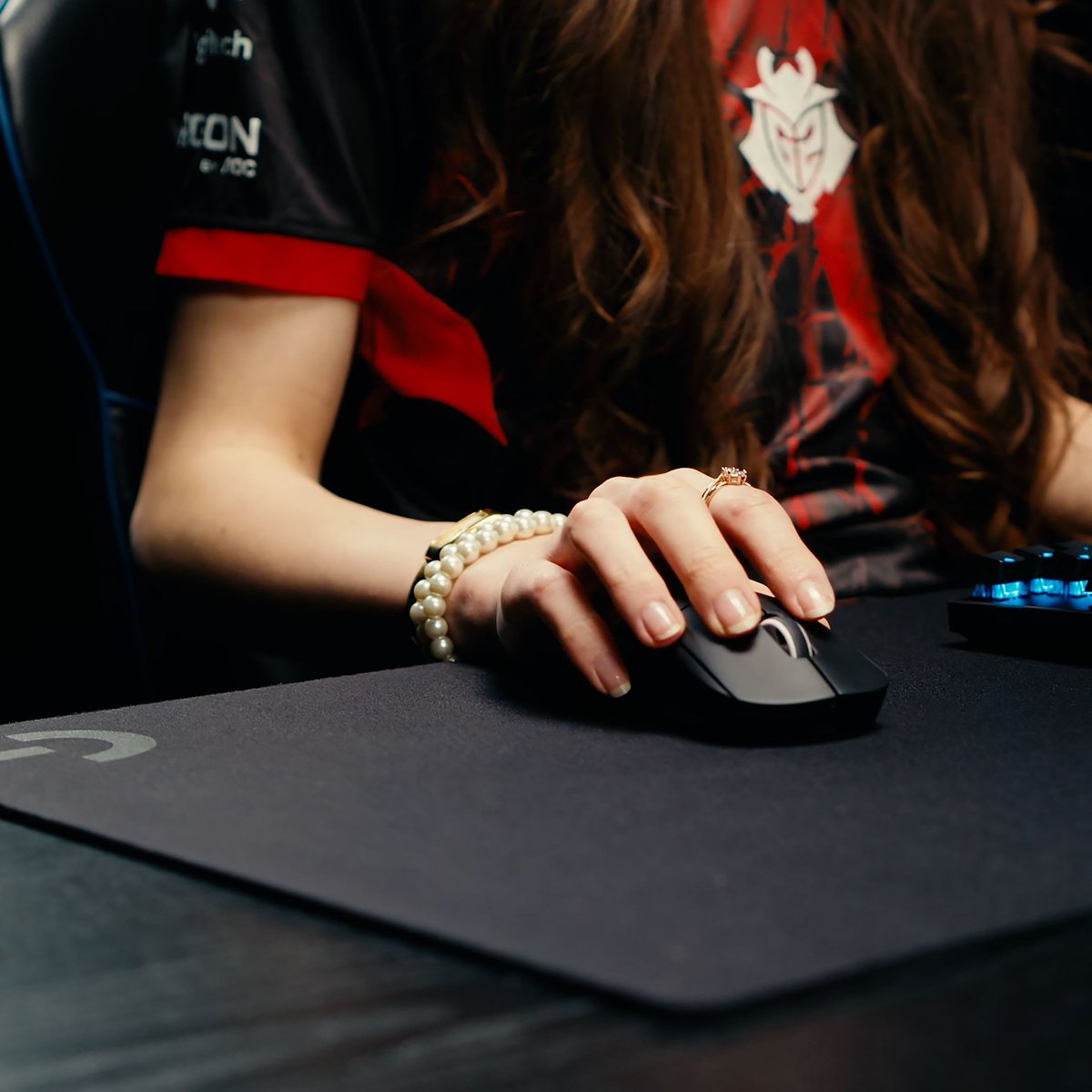 LogitechG_ANZ's tweet image. PRO X #SUPERLIGHT2C is the edge you didn&apos;t know you needed. 😉 When every move matters, this mouse delivers.