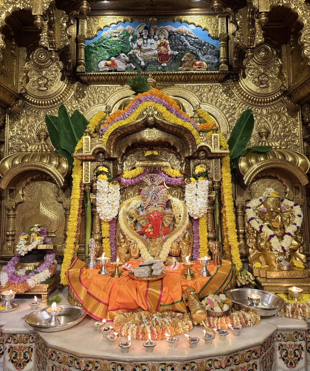 🙏 गणपती  बाप्पा मोरया 🌺मंगलमूर्ती मोरया 🙏२०/१०/२०२५
🙏Ganapati Bappa Moraya 🌺 Mangalmurti Moraya  🙏20/10/2025