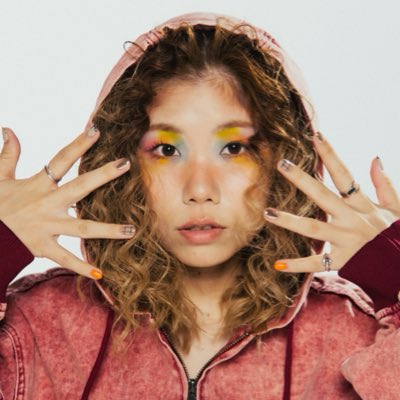 ⋱ ℕ𝔼𝕎 アーティスト写真🌈  ⋰

#新しいプロフィール画像