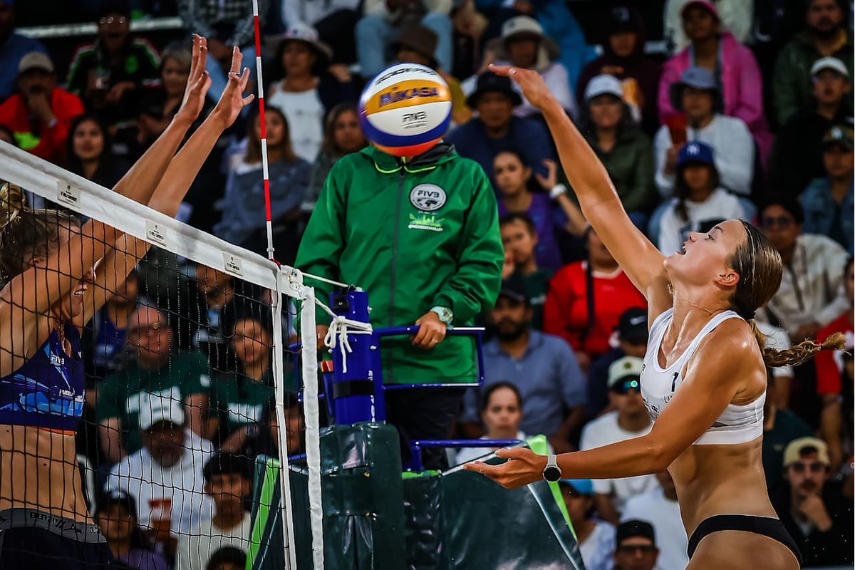 Perez / Jackson 🇺🇸 are World Champions 🏆🥇! 

Sally Perez and Avery Jackson crowned U21 Beach Volleyball World Champions 🏆🥇in Puebla 🇲🇽 after defeating Zoey Henson and Sarah Wood 🇺🇸. 

Perez / Jackson 🇺🇸 2-0 Henson / Wood 🇺🇸 (25-23, 21-15)

📸 @beachvolleyballworld