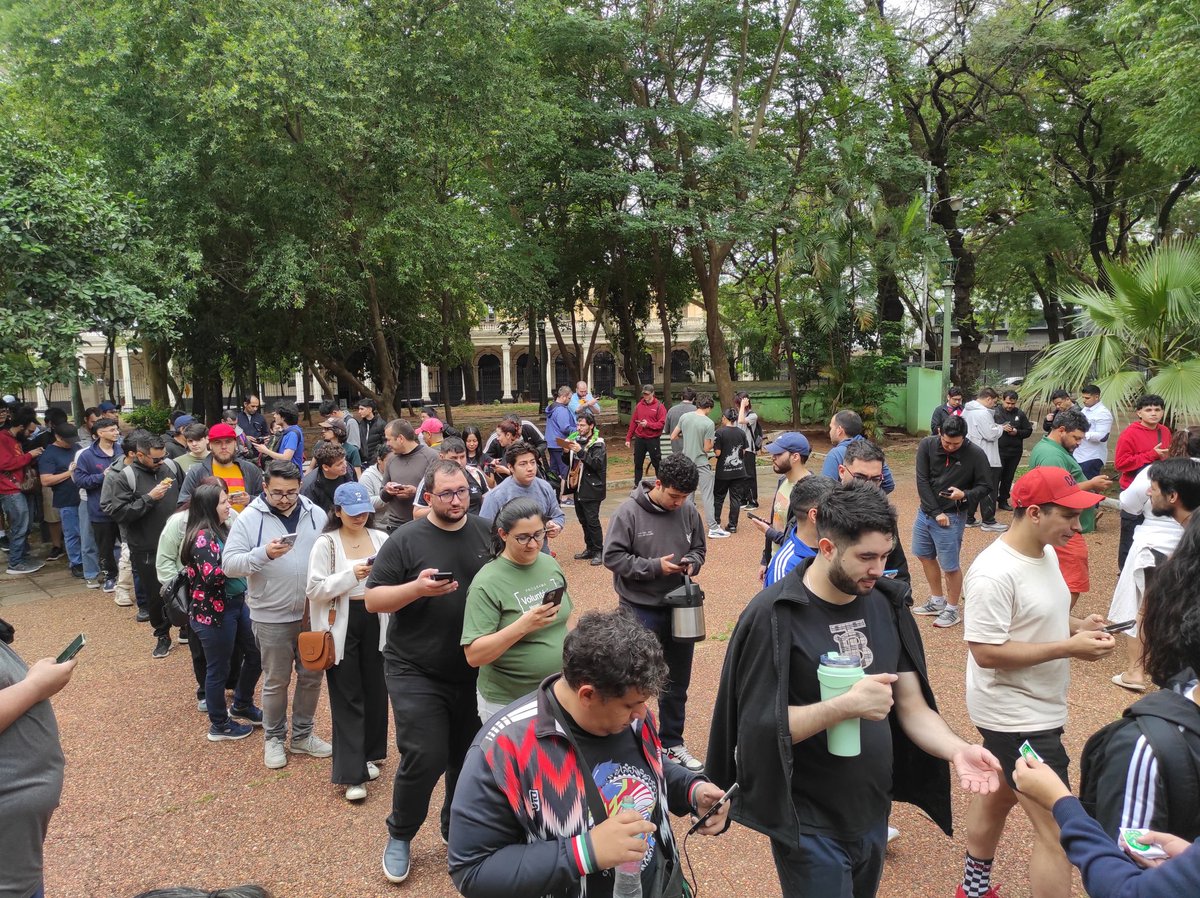 GoPokeraidsPy's tweet photo. MEGA RAYQUAZA en la plaza Uruguaya!
Jugamos el evento de Incursiones con cientos de entrenadores!
Capturas y momentos épicos!
Nos vemos en el próximo evento!
#GoPokeraidsPy!🇵🇾
#ClubCampfire
@PokemonGoAppLA https://t.co/aY1rtIiF84